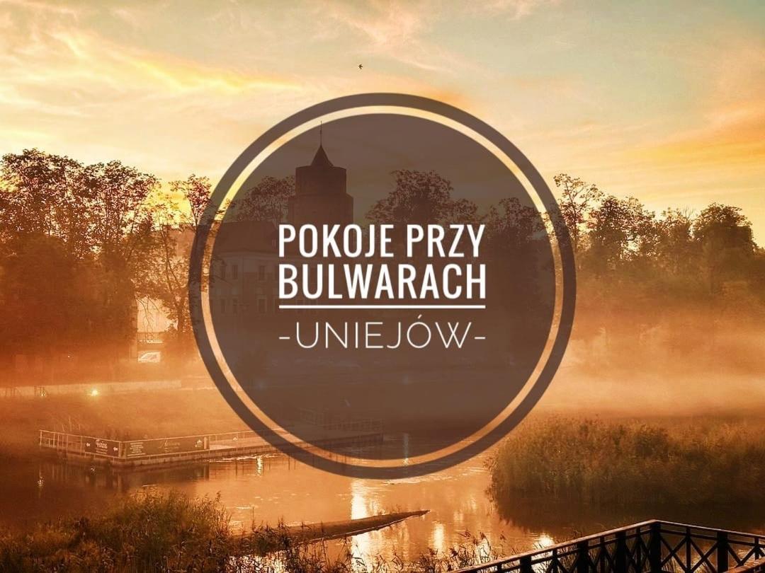 Pokoje Przy Bulwarach Унеюв Экстерьер фото